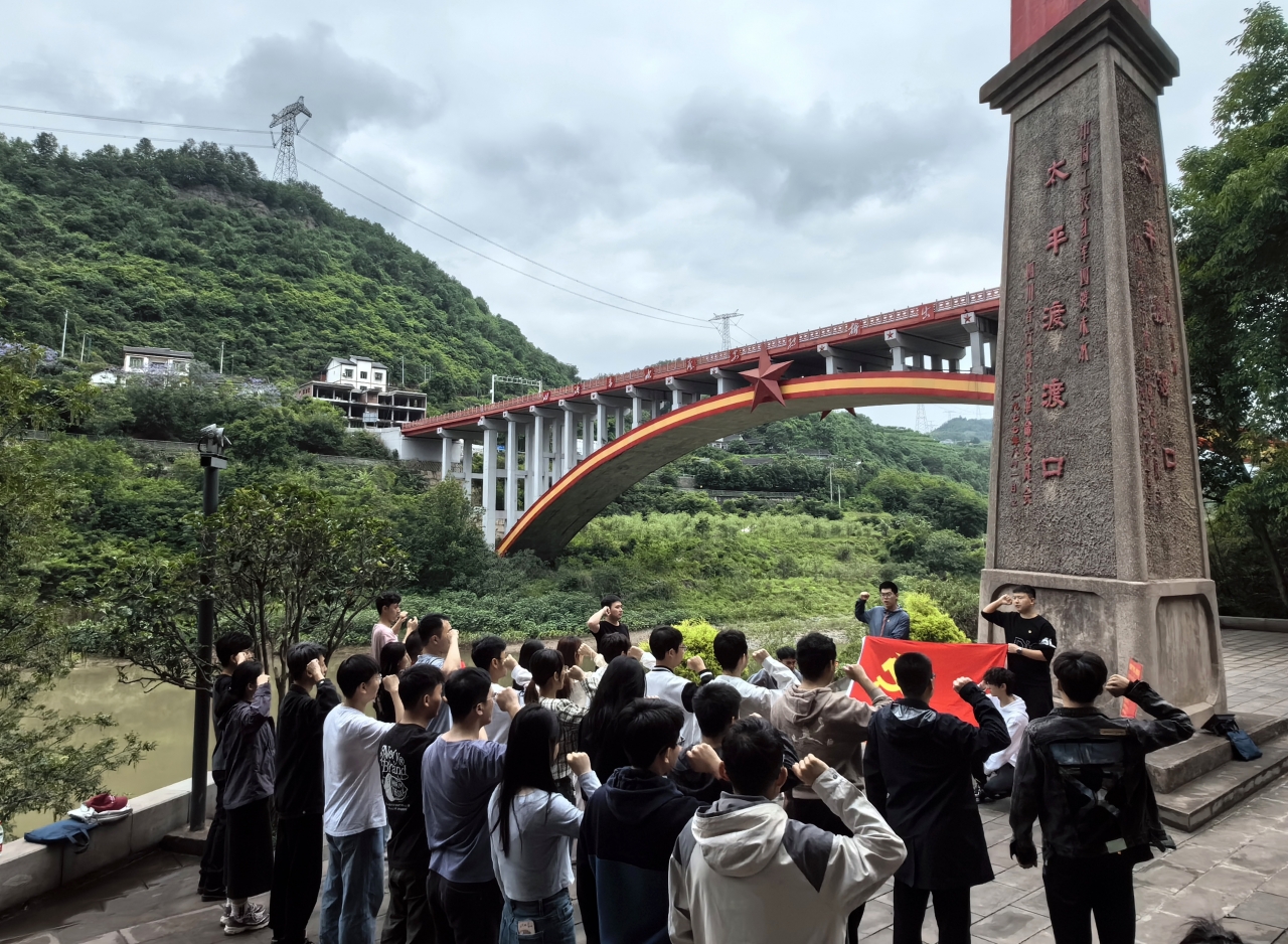 16.jpg 5813a9cfb2df8c536f2226c701b21f32_68781.j