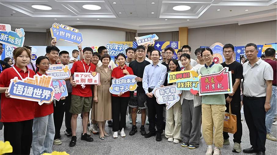 02(1).jpg cee3f071a2626974e2b16e3beca16249.jpg