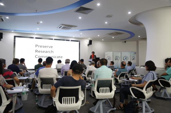 选图04.jpg 选图04.jpg