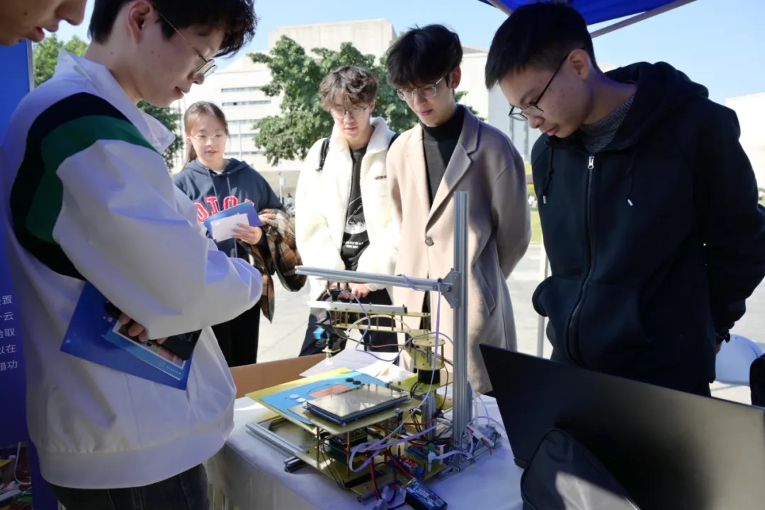 04.webp.jpg f151ff3d17e5b0fd782df7472e2c0782.jpg