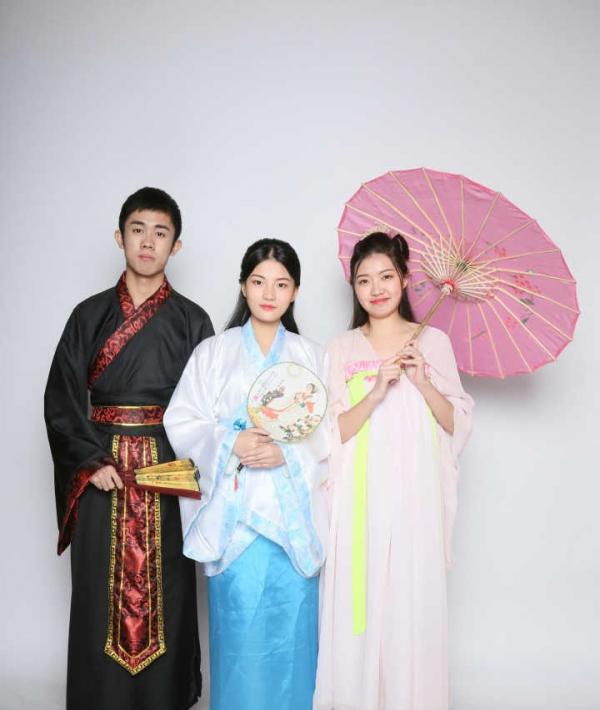 外国语.jpg 外国语.jpg