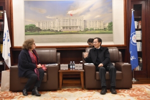 葡萄牙里斯本大学学院校长玛丽亚·罗德里格斯一行来校访问