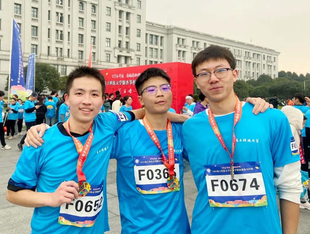 cl958ru4.png cl958ru4.png