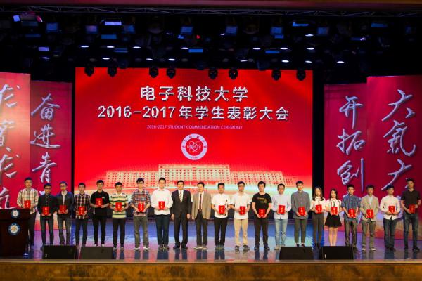 heying0002.jpg 0284ba653b51fbcef46915c343d4ec6b.jpg