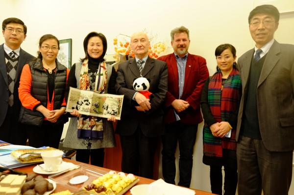 华沙大学-4.JPG 华沙大学-4.JPG