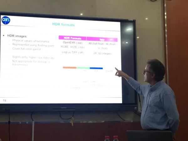 IEEE Fellow、法国国家科学研究院Frederic Dufaux教授做客名师讲堂