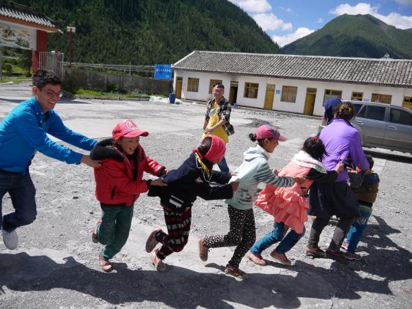 【实践】朝霞：高山上的阳光
