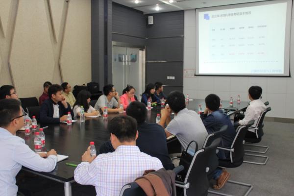 学业分析会总新闻1.jpg 03c37134276ef450f8ecb53033471b47.jpg