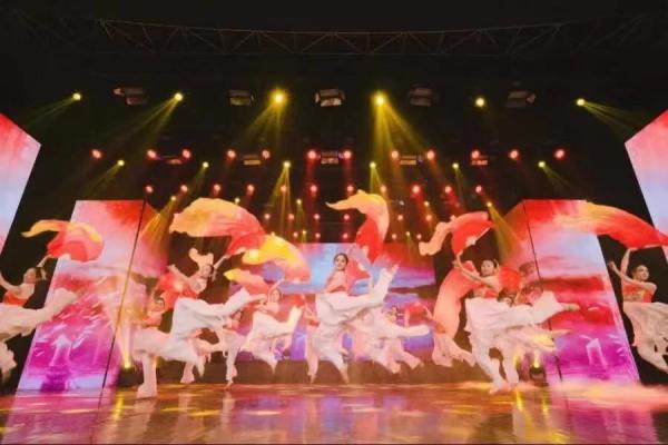 祥云盛世1.jpg 046d36e79d341747128bc2262ff5525c.jpg