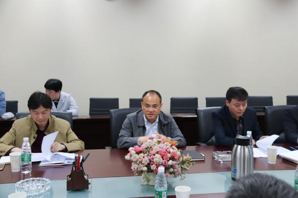 学校研讨推进“成电英才计划”培养机制与模式改革