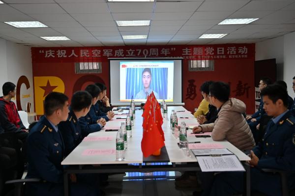 DSC_2003.JPG DSC_2003.JPG