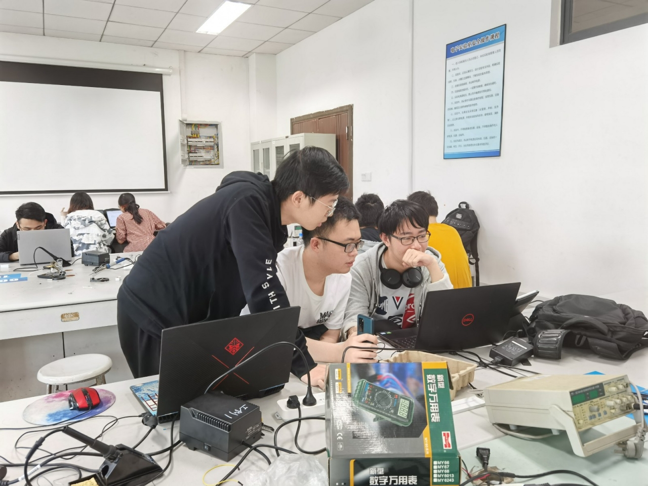 19.jpg 06e82a675f2bffe3862b2106acc06117.jpg