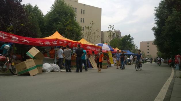 【毕业】毕业生行李托运及送站工作圆满结束