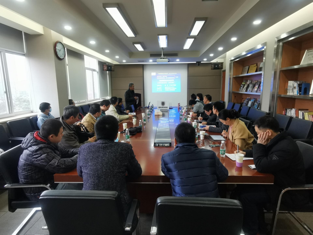 【研究生教育研讨】基础院开展研究生教育工作专题研讨