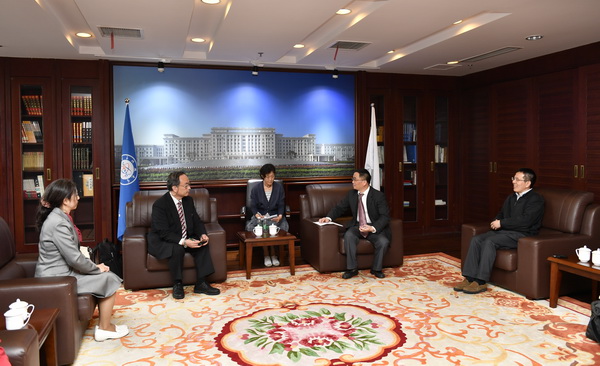 日本学术振兴会来校访问