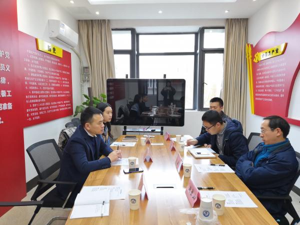 成都路行通创始人到通信学院调研