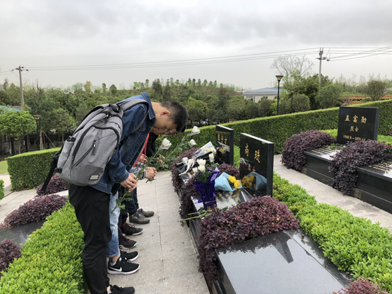 【思政聚焦】通信学院国防生党支部学习贯彻十九大和两会精神