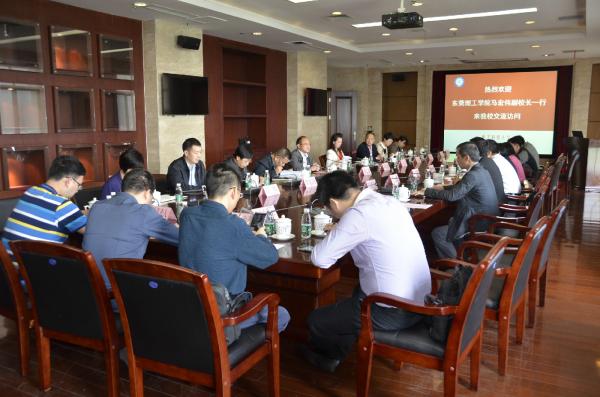 东莞理工学院副校长马宏伟一行来校调研