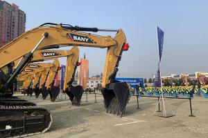 凤凰网四川：总投资130亿元 成都高新区环电子科大集成电路重点项目集中开工