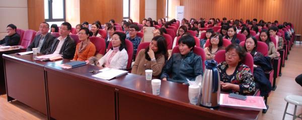 【改革视点】外国语学院实施教授班导师制助力人才培养