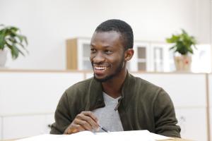 清水河畔的加纳“学霸”