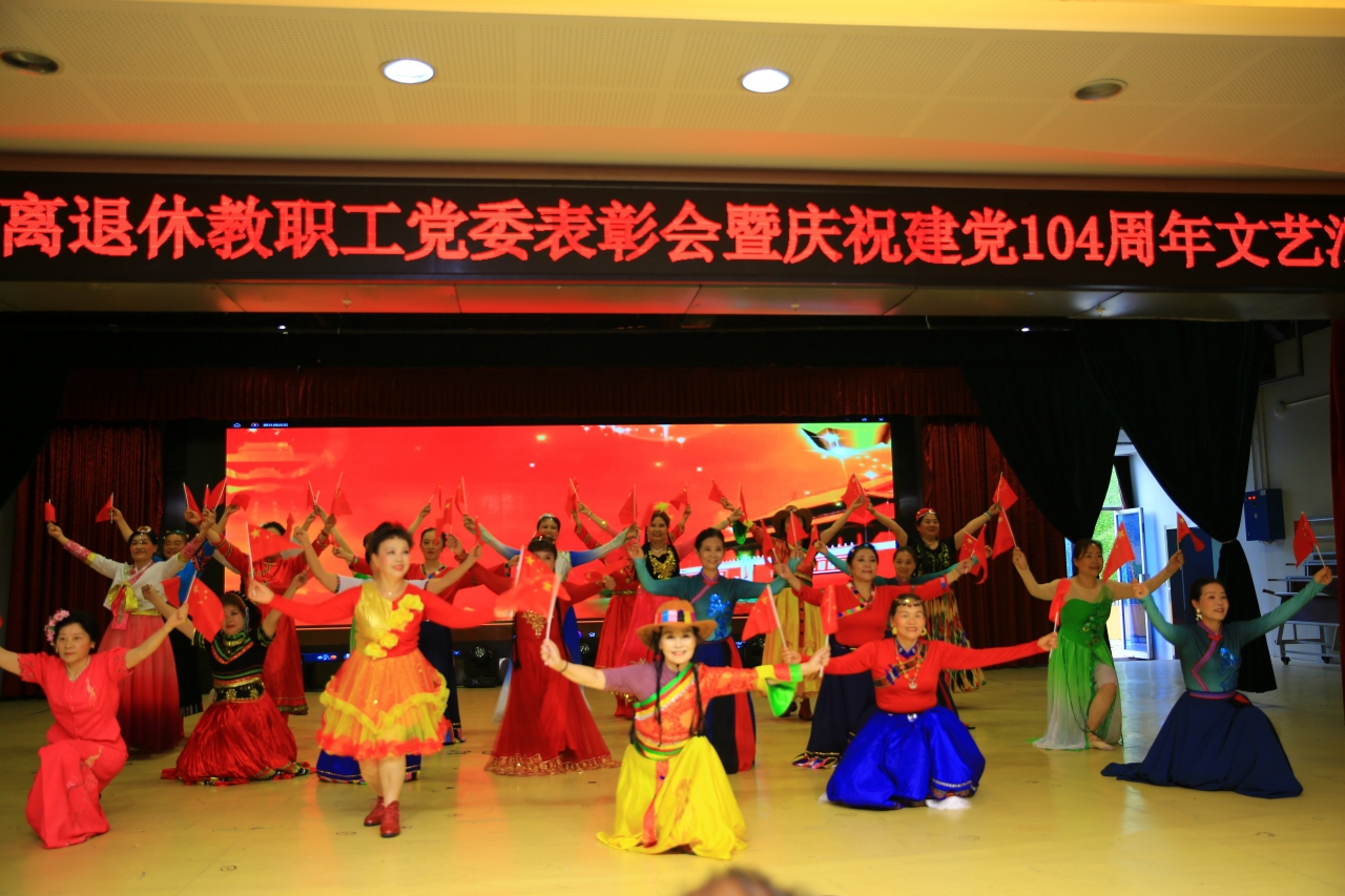 06银杏舞蹈队 (1).jpg