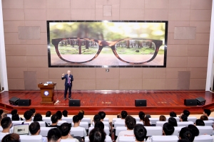 【成电讲坛】“大数据之父”维克托·迈尔-舍恩伯格讲解AI如何重塑人类思维决策