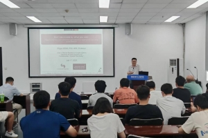 法国巴黎萨克雷大学曾志国教授做客学者论坛