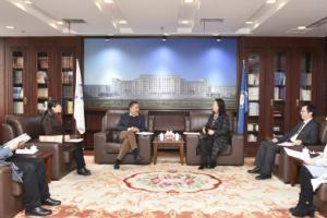 中储粮集团总经理迟京涛为成电师生讲述国家粮食安全的演变