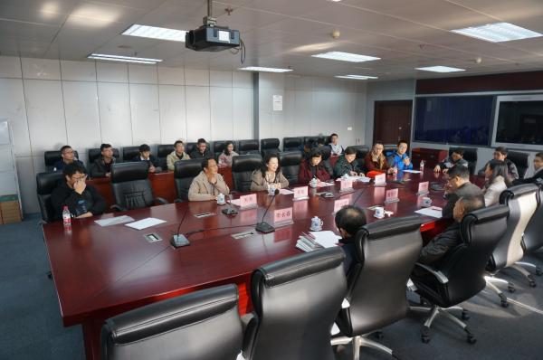 省总工会领导慰问我校“金秋助学”项目受助学生