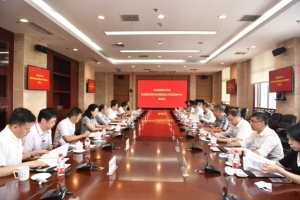 重庆市政协考察团来校调研