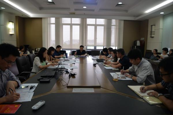 校内各单位深入开展“两学一做”学习教育