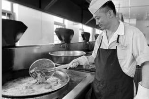 新城快报丨毕业季是什么味道的？电子科大告诉你："鱼味"犹存