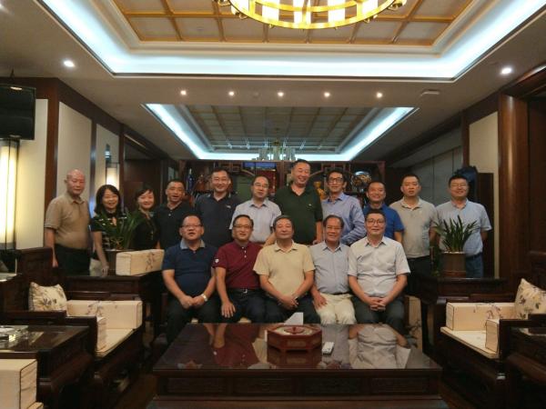 校领导赴深圳走访校友及校友企业