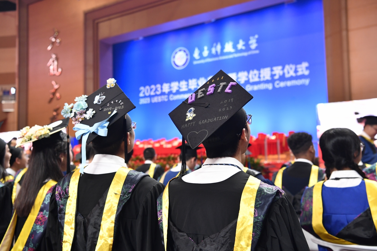 13.jpg 12efb92e3e35dfb17dc5e171678a4106_66066.j