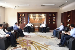 中国兵器工业集团有限公司董事长、党组书记刘石泉一行来校访问