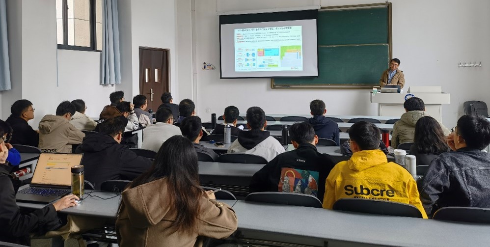 【新工科】华为公司资深专家进课堂 《光纤通信》课程建设上台阶