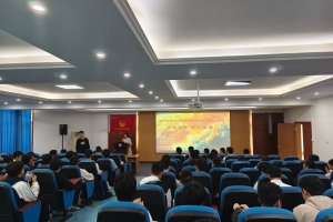 信通学院团委举办“听党指挥，科技报国”示范主题团日活动