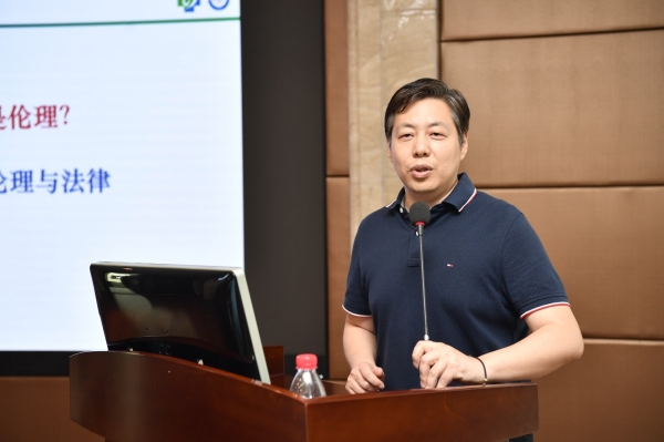 _ND59251.JPG 1858979ee33122159859b7b04ab1b14e.jpg