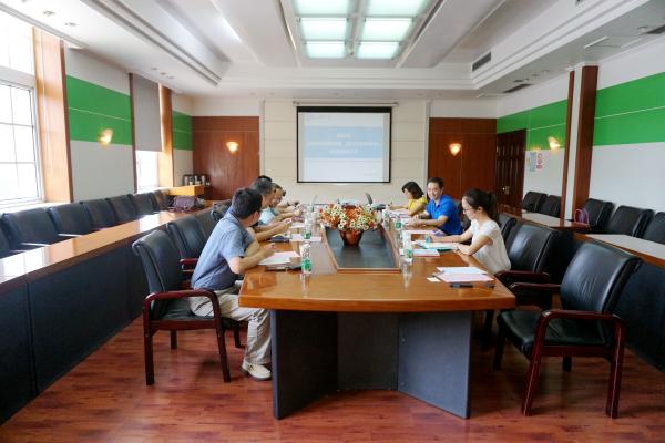 中国大学生在线、北京大学青年研究中心来校调研