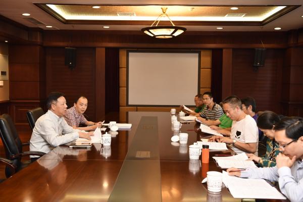 学校举行第九次党代会党委工作报告征求意见座谈会