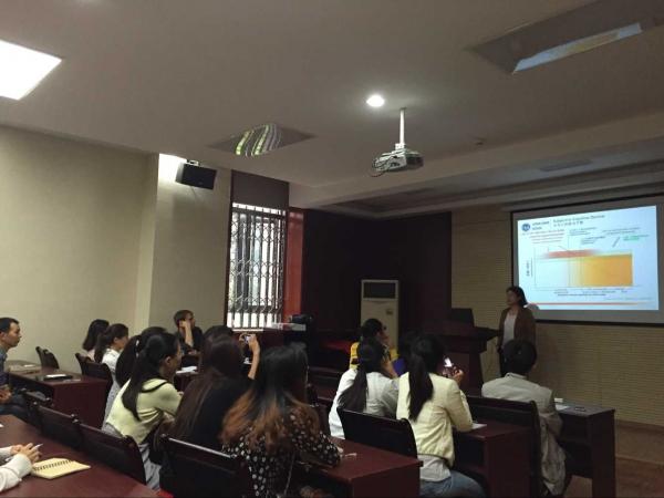 学术沙龙探讨阿尔茨海默症的病理特征与大脑神经机制