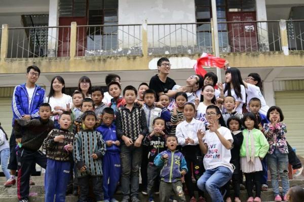 【实践】织梦支教队：太阳照在大凉山上