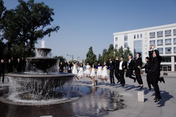 _R134004_缩小大小.JPG 1c136d88009e5347f9c812f1d5e96c11.jpg