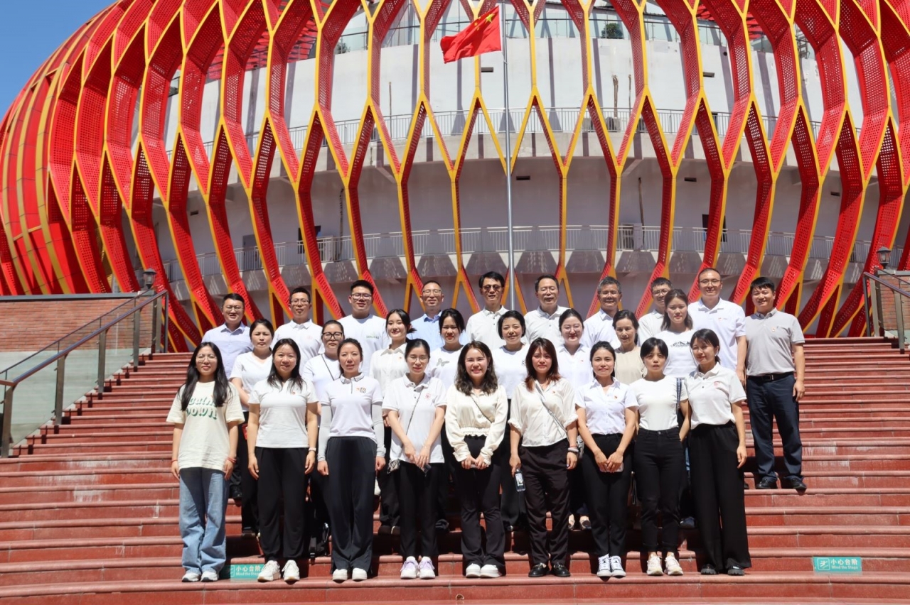 马克思主义学院赴成都非公企业学院联合开展“铭党史、强信念、庆七一”主题活动