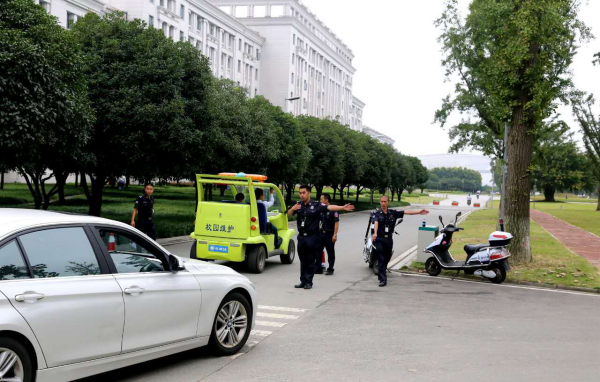 【迎新】保卫处多措并举为新生报到保驾护航