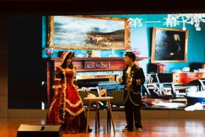 【改革视点】话剧汇演“翻转”文学课堂   “剧通中外”呈现丰富人生