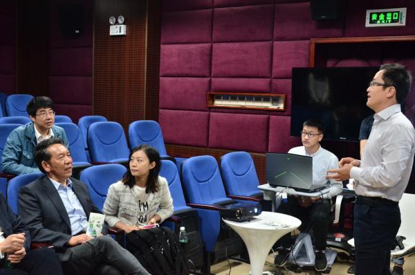 院士0004.JPG 1d05b1d3b21730a528f55cc1e101131f.jpg