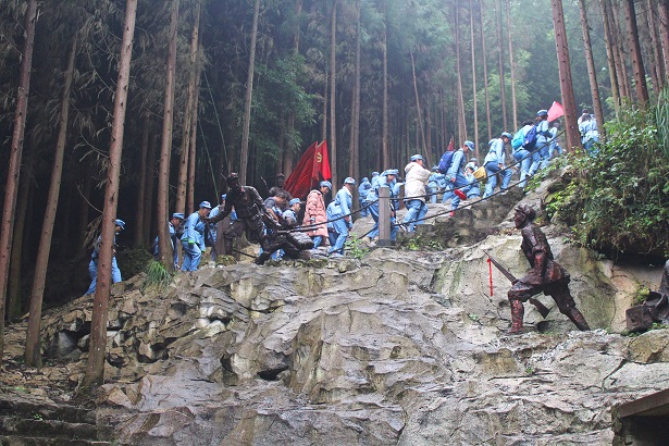 【压缩】07-01【重走长征路】微信图片_20201130105902.jpg 【压缩】07-01【重走长征路】微信图片_20201130105902.jpg