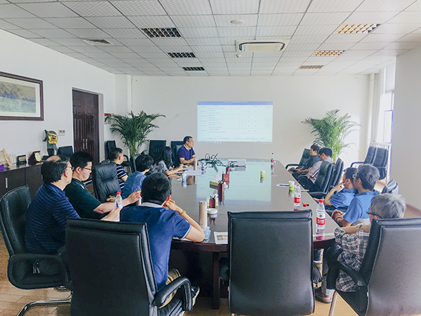 经管学院召开本科“互联网+”培养方案修订及课程研讨会